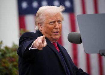 Căng thẳng thương mại Mỹ-Trung và tác động đối với Việt Nam (2025): Phần 1: Trâu bò đánh nhau, ruồi muỗi phải làm gì?