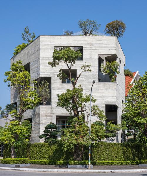 Tree-Integrated Facade