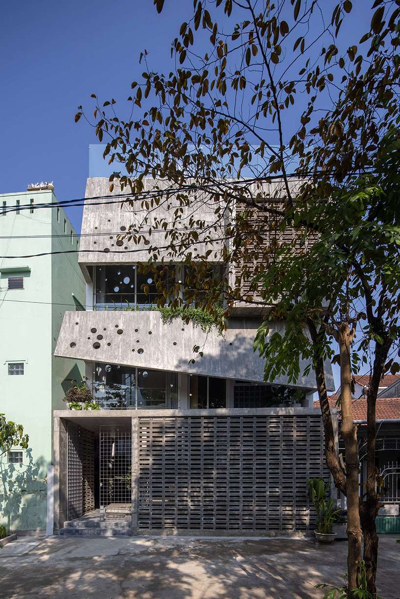Layered Facade
